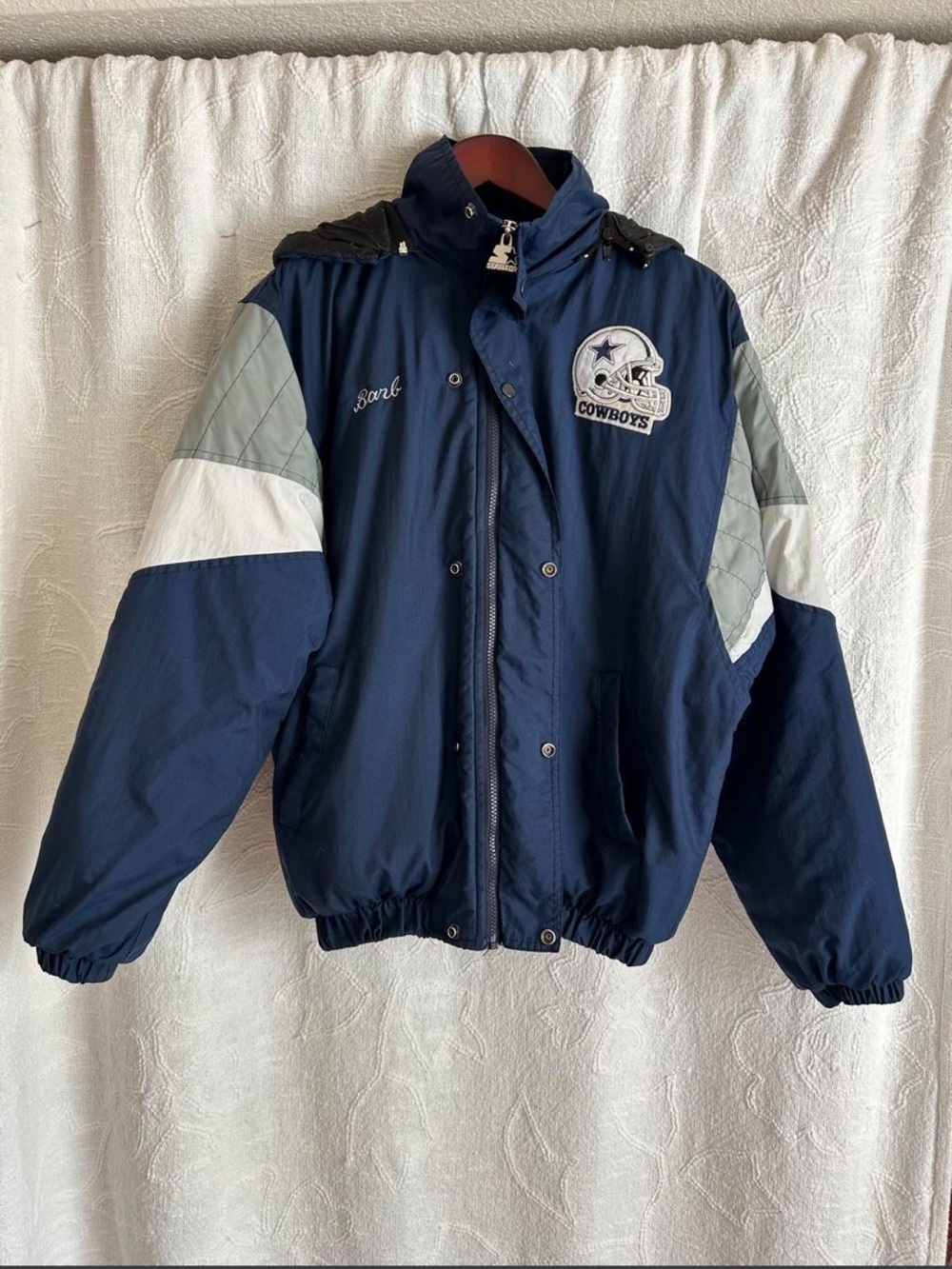 Vintage Starters Dallas Cowboys Navy Colorblock Puffer Jacket